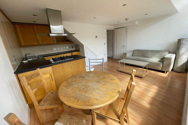 Flat 8, 69 Fortess Road, London photo 4