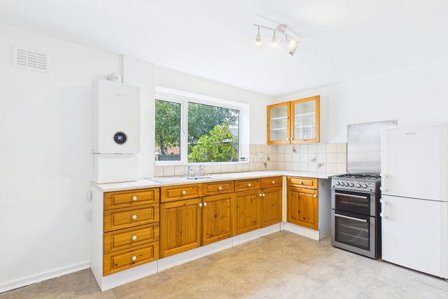Studholme Crescent, Penwortham photo 3
