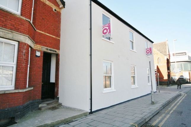 Thumbnail Flat to rent in Bennington Street, Cheltenham
