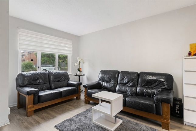 14, Foresthall Drive, Glasgow photo 2