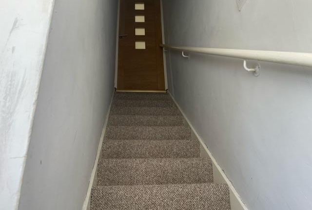 14, Woodbine Close*, Pembroke photo 2