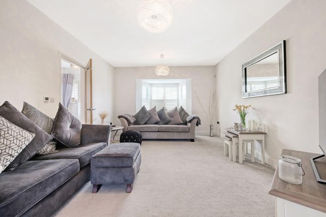 16, Owers Place, Dunmow photo 3