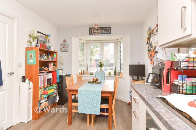 23, Sun Marsh Way, Gravesend photo 3