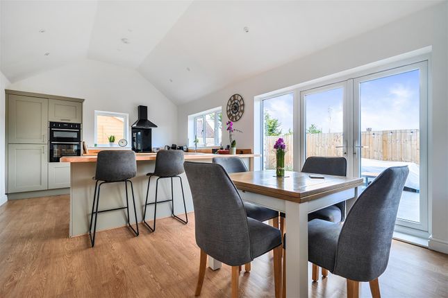 2, Weston Mews, Honiton photo 4