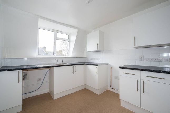 18a Lady Somerset Road photo 3