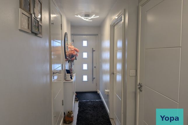 8, George Treglown Grove, Stoke-on-trent photo 2