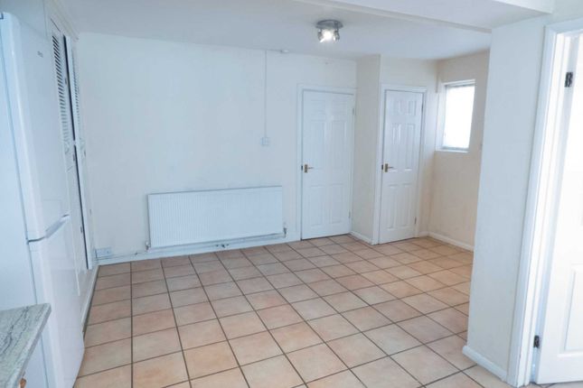 End terrace house for sale in Boswell Road, Cowley