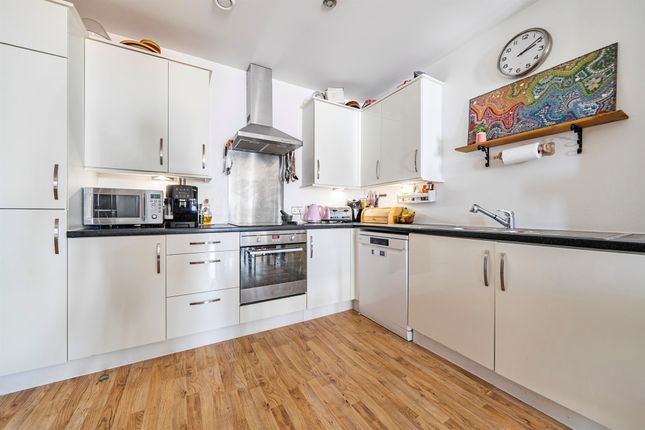 12, Potash House, 1, Canning Square, Enfield photo 4