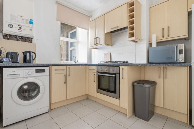 2, Glebe Place, Burntisland photo 3