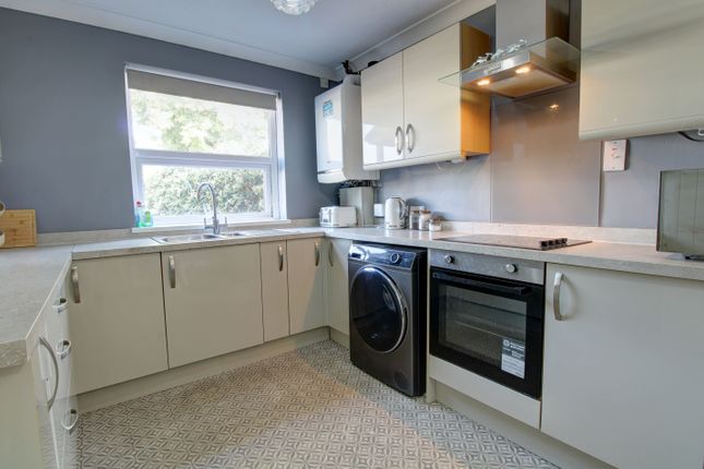 8f, Felix Road, Ipswich photo 3