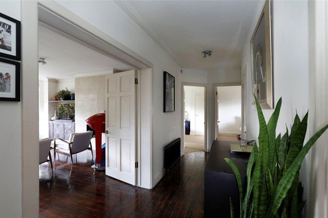 95 Sutherland House,, Highlands Heath, London photo 2