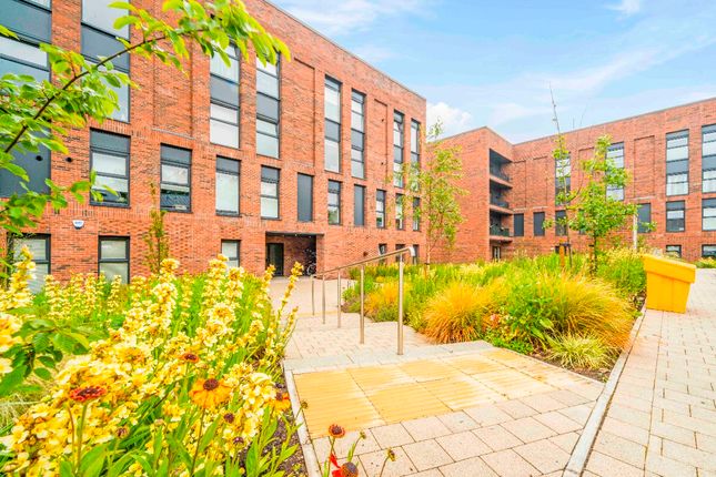 Thumbnail Flat for sale in Flat 2/2, 3 Festival Court, Glasgow