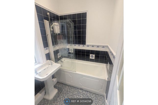 A Clifton Drive North, Lytham St Annes photo 4