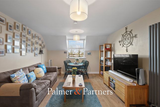 25, Rose Allen Avenue, Essex photo 2