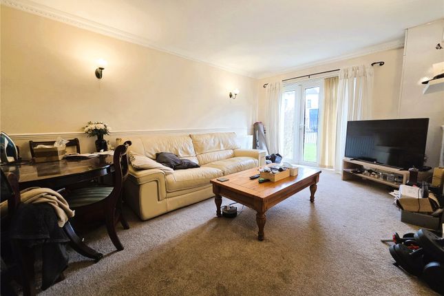 21 Ladymere Place,, Ockford Road, Surrey photo 3