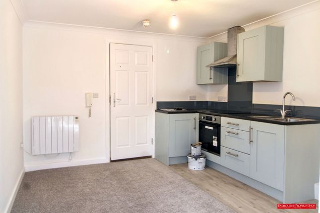 33 Flat C, Bedford Grove, Eastbourne photo 2