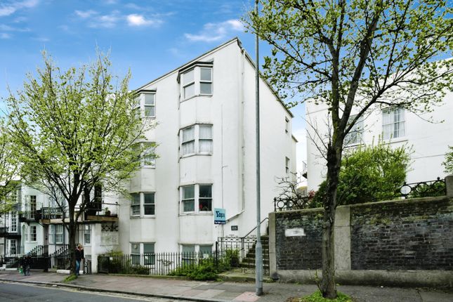 Flat for sale in Egremont Place, Brighton