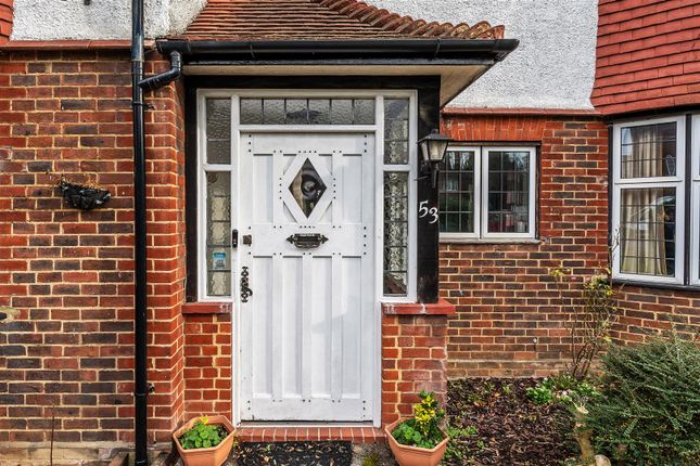 53, The Avenue, South Cheam photo 4