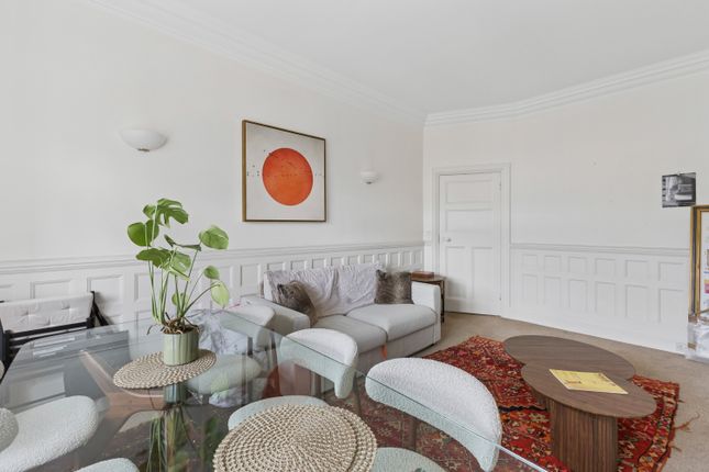 Flat 21, Eaton Mansions, Cliveden Place, London photo 4