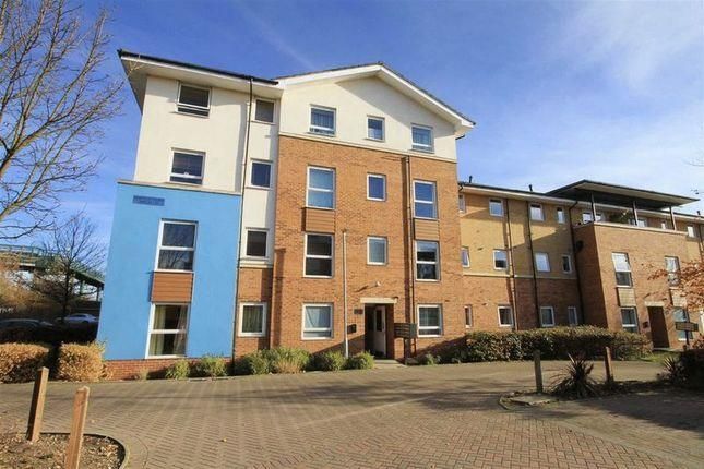 Flat for sale in Admiralty Close, West Drayton