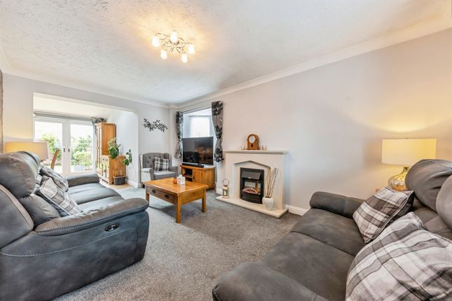 27, Covel Road, Sleaford photo 2