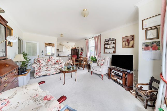 9 Middleway House, Taunton photo 4