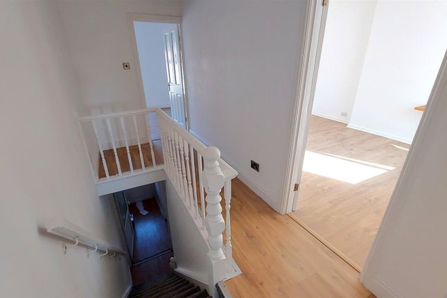 33B, Park Street, Bridgend photo 4