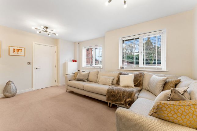 4, Hurstfield Road, Salford photo 4