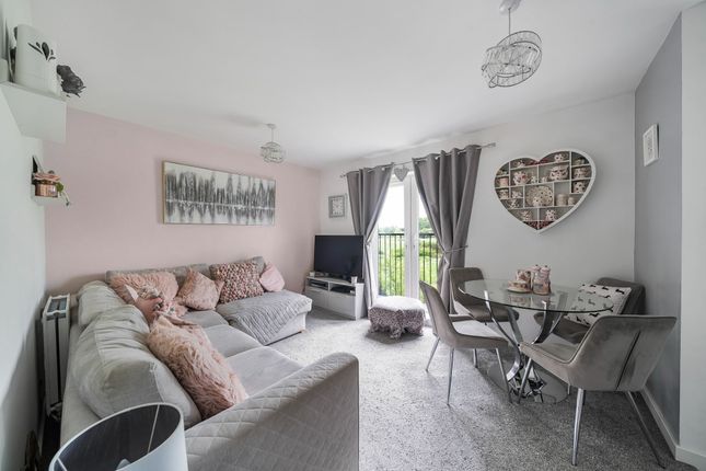 23 Symons Close, Tidworth photo 3