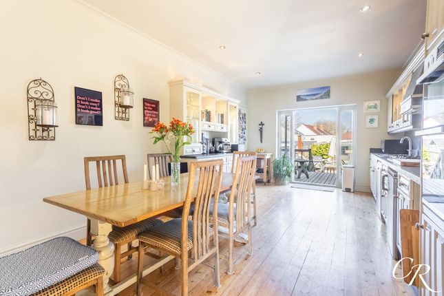 Orchard House Harp Hill, Cheltenham photo 3