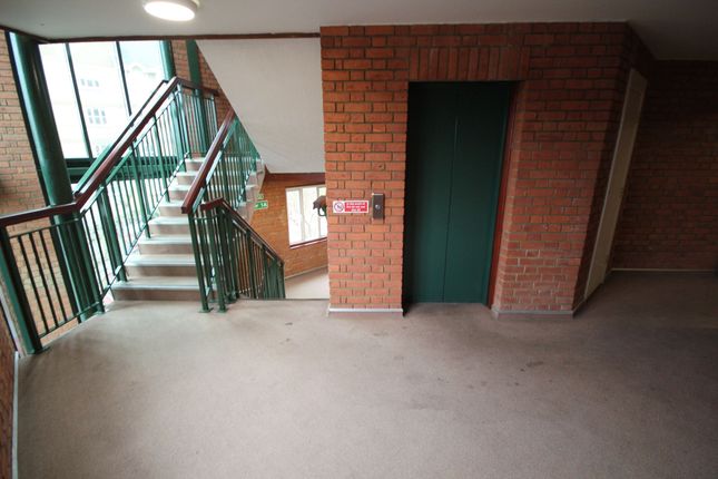 Flat 31, Nightingale Court, Harrow photo 3