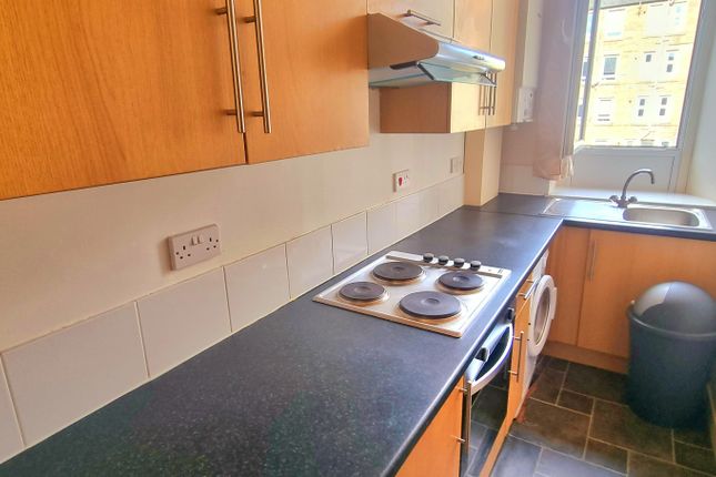 53 2L Lyon Street Dundee, Dundee photo 4