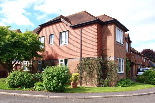 Thumbnail Flat for sale in The Cobs, Woodbury Lane, Tenterden, Kent