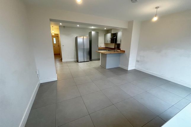 15, Hellier Walk, Bristol photo 2