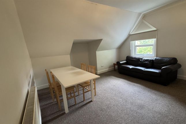 Flat 10, 525, Finchley Road, London photo 3