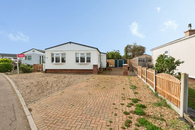 3-bed caravan on 26, Three Star Park, Lower Stondon, £240,000