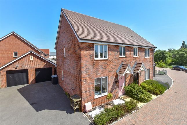 de Montfort Drive, Sellindge photo 2
