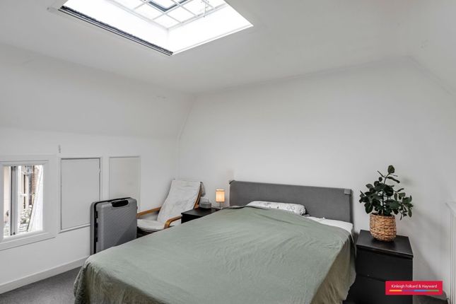 Royal Crescent Mews, London photo 4