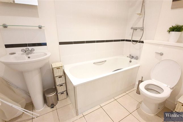 Flat 6 Cerise Court,, Drinkwater Road, Harrow photo 5