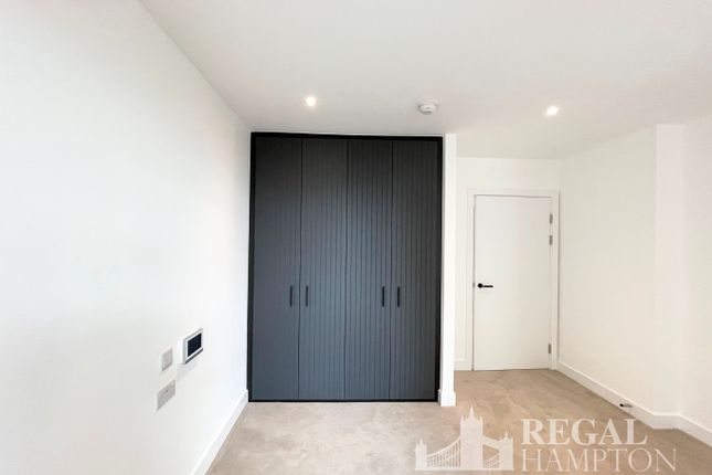 Flat 52, Monterrey House, 3 Everdene Path, London photo 5