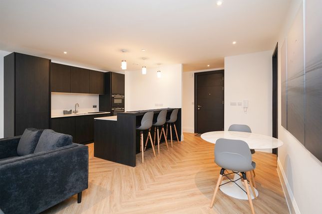 Thumbnail Flat to rent in Hallam Towers, Fulwood Road, Sheffield