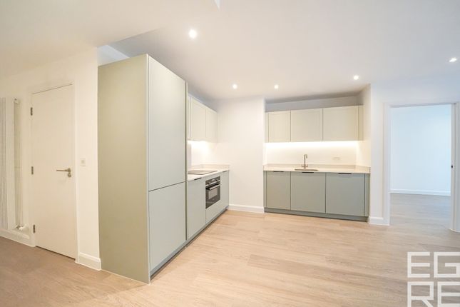 Apartment 1105 Ellipse House,, 2, Eden Place, London photo 3