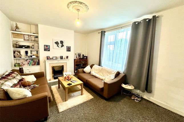 129, Wakefield photo 2