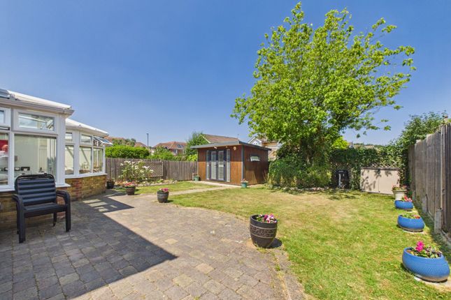 7, Lycrome Road, Buckinghamshire photo 2