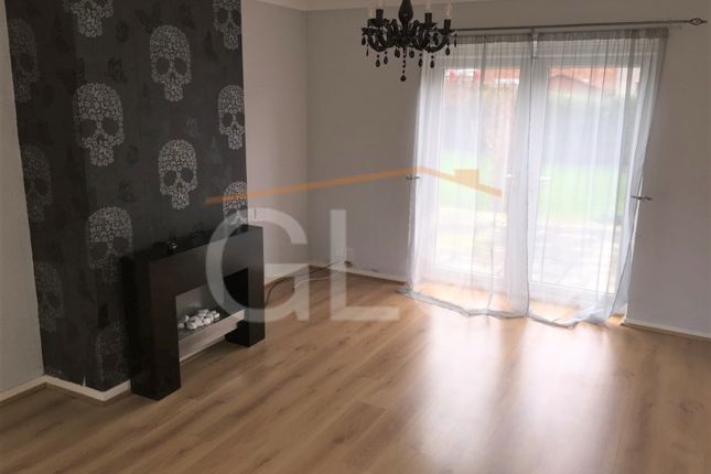 6 Brogden Green, Middlesbrough photo 2