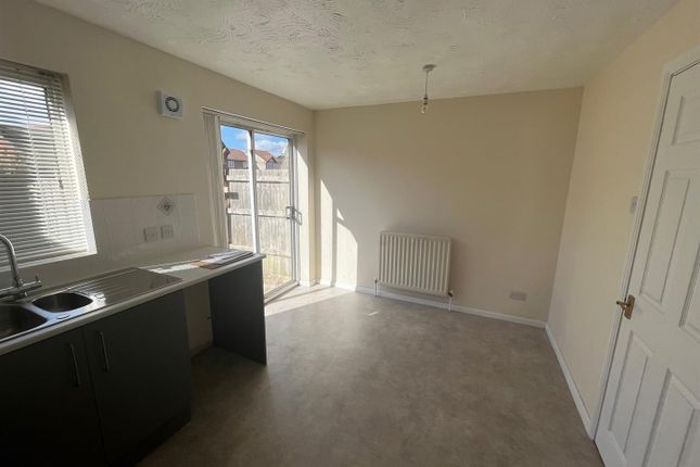 32, Artemesia Avenue, Weston-Super-Mare photo 3