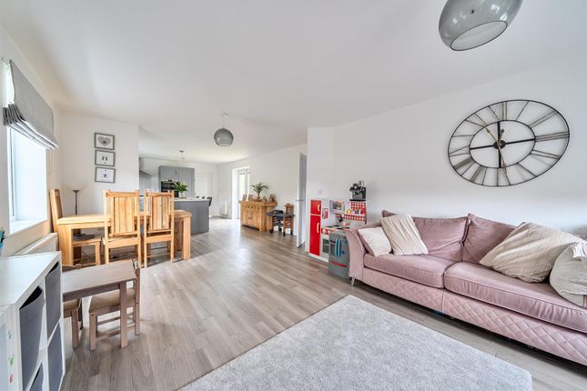 1, Luscombe Road, Taunton photo 4