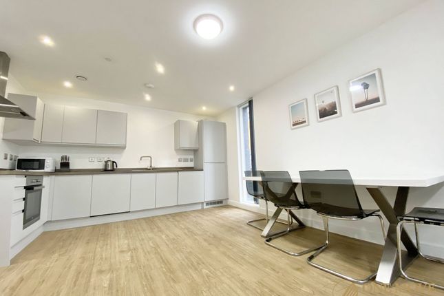Flat 407, 9 Dyche Street, Manchester photo 4