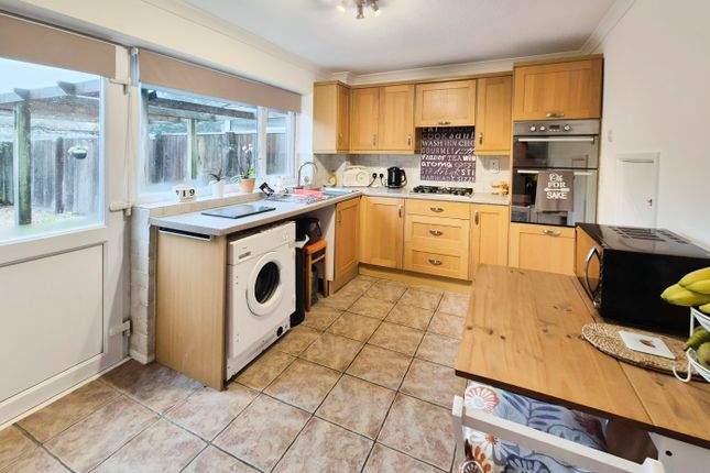 48, Lime Tree Avenue, Somerset photo 3