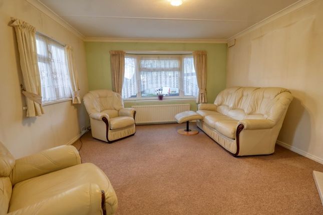 Detached bungalow for sale in Acacia Avenue, Poplars Mobile Homes, Charnwood Park Estate, Scunthorpe